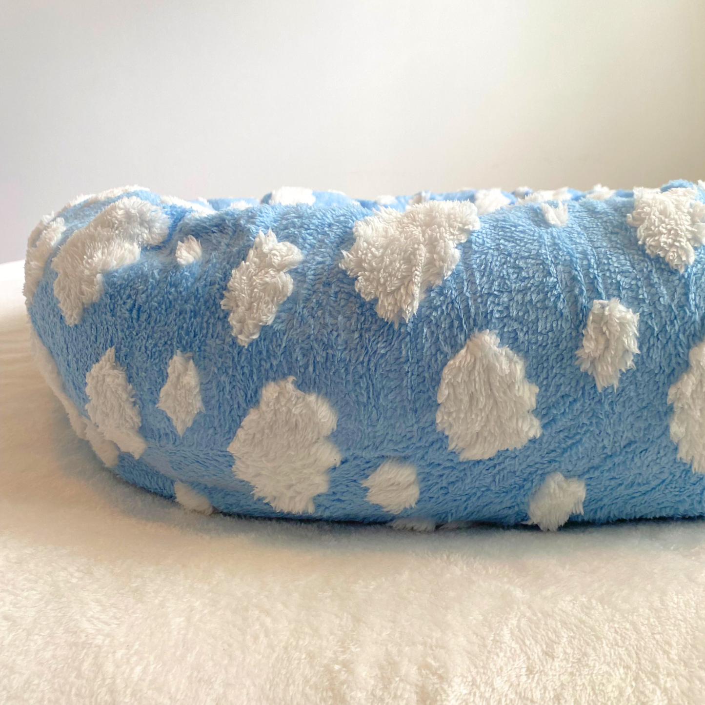 Dream Maker Pet Bed 🐾